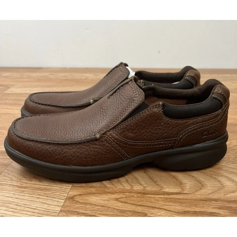 Clarks brand new